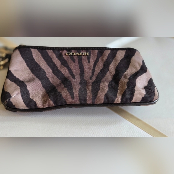 COACH MADISON ZEBRA PRINT SMALL WRISTLET BLACK BROWN CREAM - Picture 4 of 8